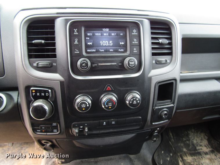 image for item FJ9732 2015 Dodge Ram 1500 Crew Cab pickup truck