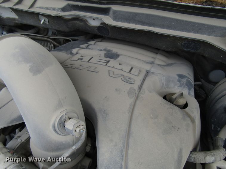 image for item FJ9732 2015 Dodge Ram 1500 Crew Cab pickup truck