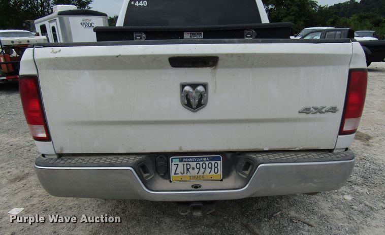 image for item FJ9732 2015 Dodge Ram 1500 Crew Cab pickup truck