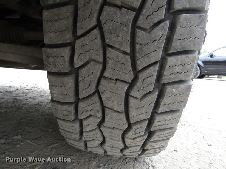 image for item FJ9732 2015 Dodge Ram 1500 Crew Cab pickup truck