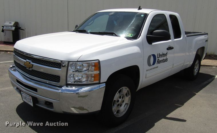 image for item FJ9742 2013 Chevrolet Silverado 1500 Ext. Cab pickup truck