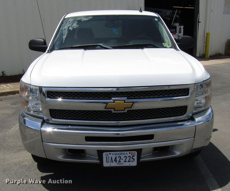 image for item FJ9742 2013 Chevrolet Silverado 1500 Ext. Cab pickup truck