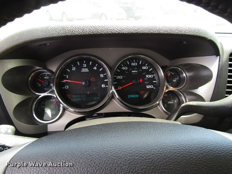 image for item FJ9742 2013 Chevrolet Silverado 1500 Ext. Cab pickup truck