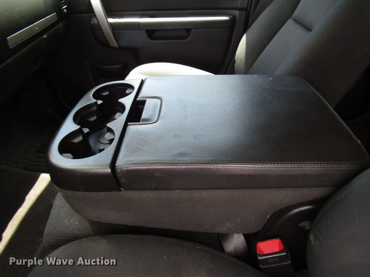 image for item FJ9742 2013 Chevrolet Silverado 1500 Ext. Cab pickup truck