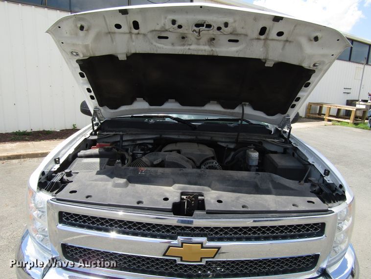 image for item FJ9742 2013 Chevrolet Silverado 1500 Ext. Cab pickup truck