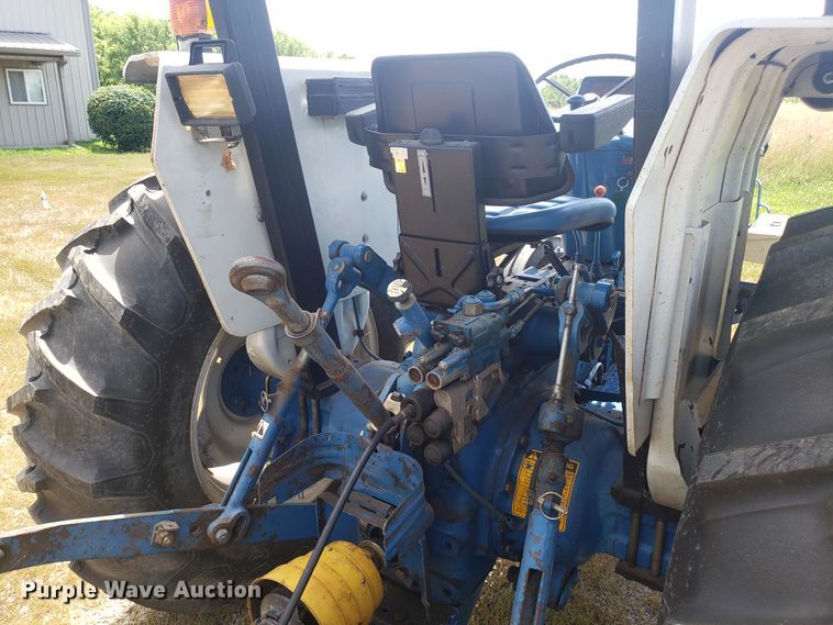 image for item FL9036 Ford 5610 tractor