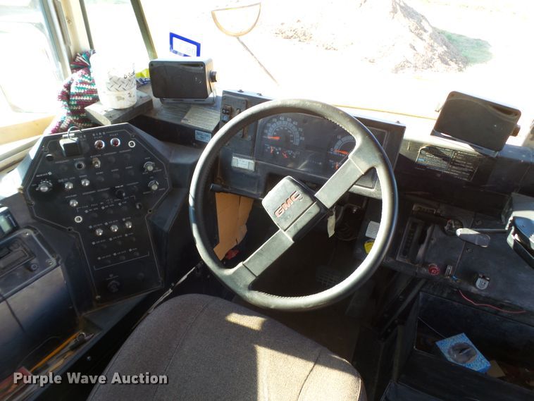 image for item FL9271 1997 GMC Blue Bird school bus