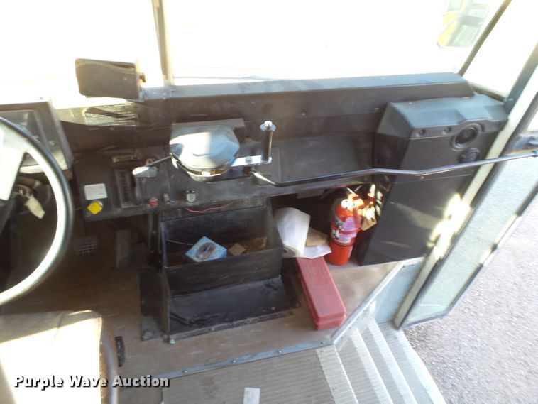 image for item FL9271 1997 GMC Blue Bird school bus