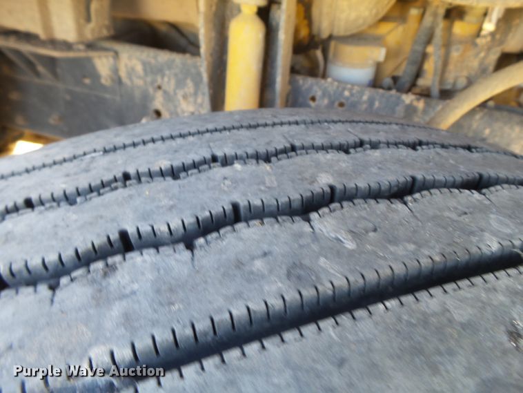 image for item FL9271 1997 GMC Blue Bird school bus