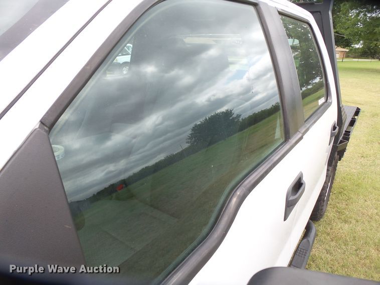 image for item FL9312 2011 Ford F150 SuperCrew flatbed pickup truck