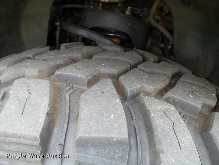 image for item FL9312 2011 Ford F150 SuperCrew flatbed pickup truck