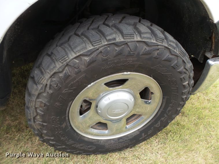 image for item FL9312 2011 Ford F150 SuperCrew flatbed pickup truck