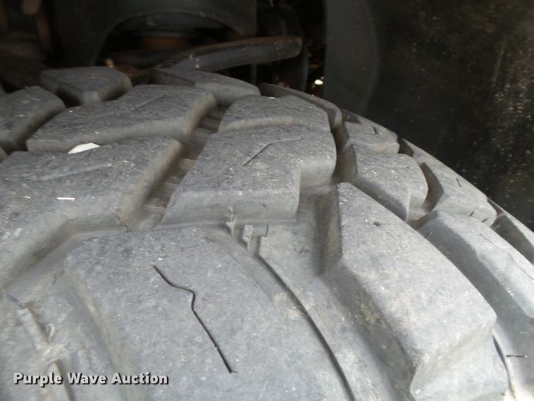 image for item FL9312 2011 Ford F150 SuperCrew flatbed pickup truck