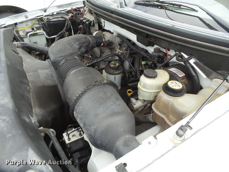 image for item FL9313 2006 Ford F150 utility bed pickup truck