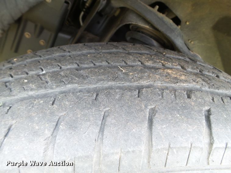 image for item FL9313 2006 Ford F150 utility bed pickup truck