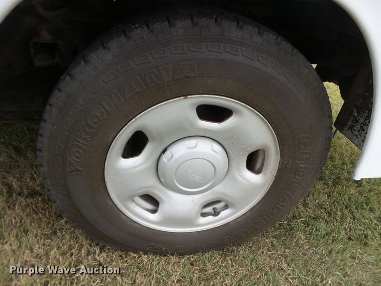 image for item FL9313 2006 Ford F150 utility bed pickup truck