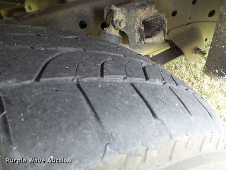 image for item FL9313 2006 Ford F150 utility bed pickup truck