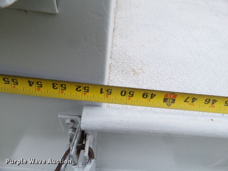 image for item FL9313 2006 Ford F150 utility bed pickup truck