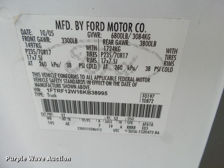 image for item FL9313 2006 Ford F150 utility bed pickup truck
