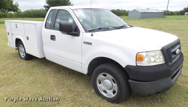 image for item FL9314 2007 Ford F150 utility bed pickup truck