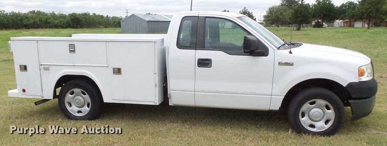 image for item FL9314 2007 Ford F150 utility bed pickup truck