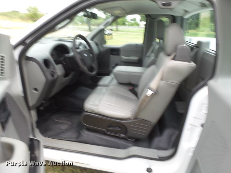 image for item FL9314 2007 Ford F150 utility bed pickup truck