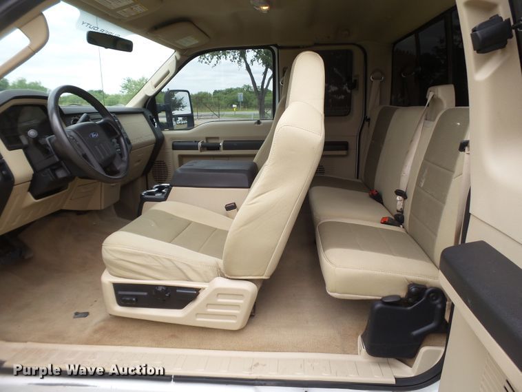 image for item FL9316 2008 Ford F350 Super Duty SuperCab pickup truck