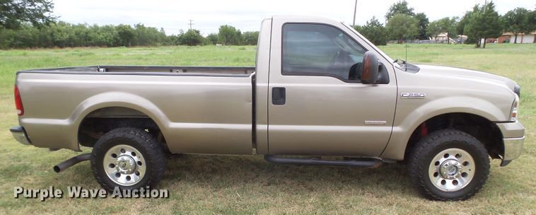 image for item FL9317 2006 Ford F250 Super Duty pickup truck