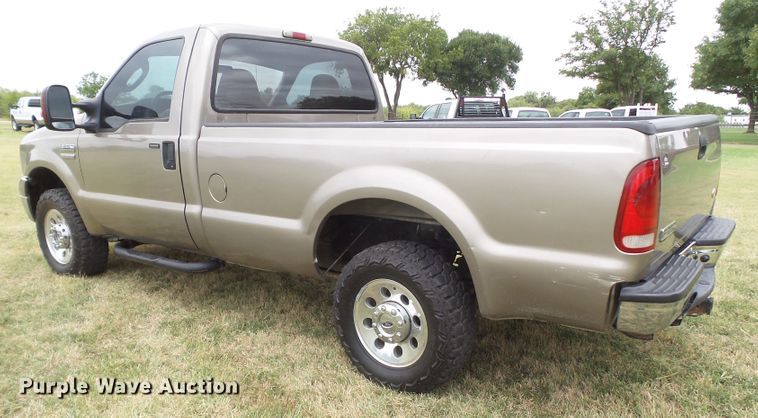 image for item FL9317 2006 Ford F250 Super Duty pickup truck