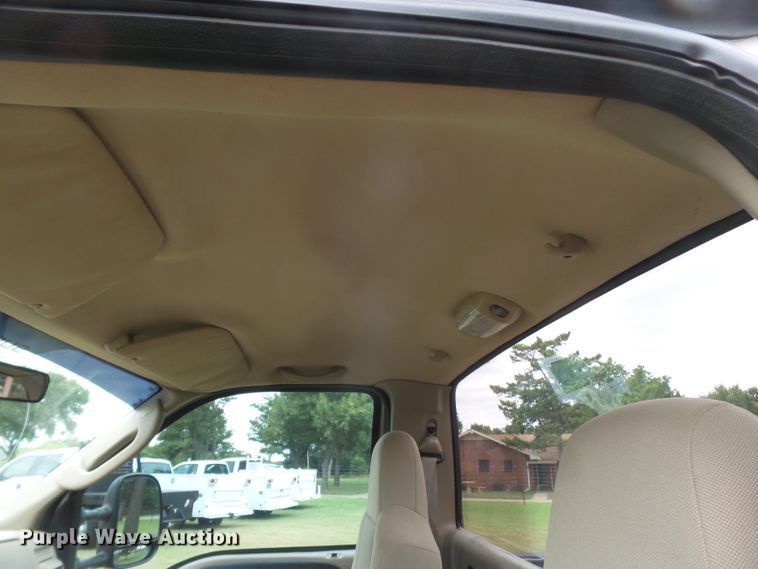 image for item FL9317 2006 Ford F250 Super Duty pickup truck