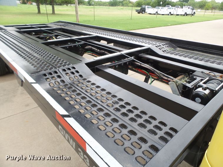 image for item FL9318 2005 Freightliner Business Class M2 car hauler truck