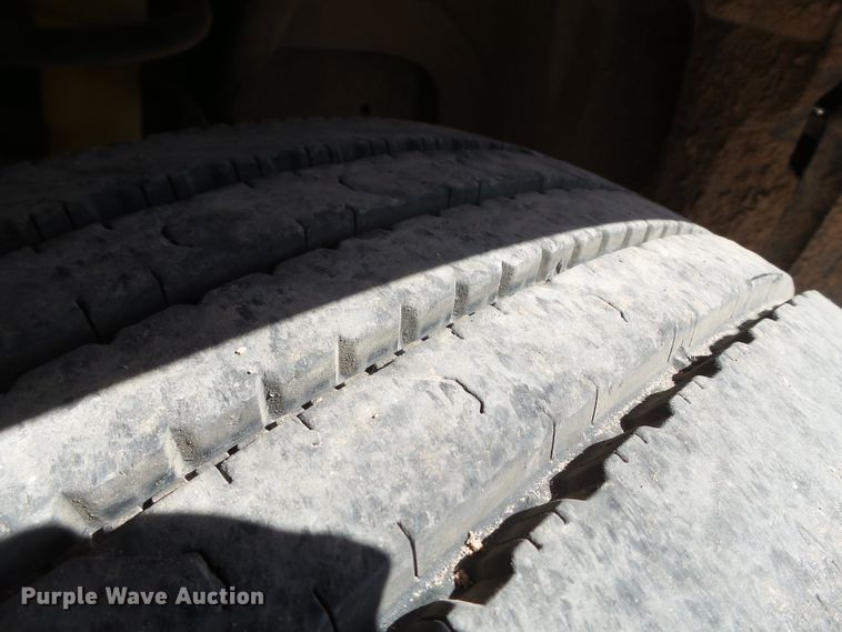 image for item FL9326 2012 Dodge Ram 5500 flatbed truck