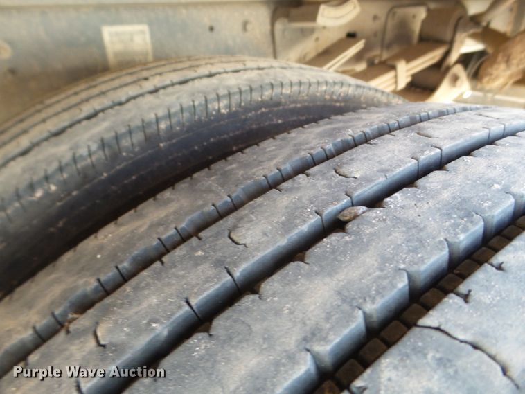 image for item FL9326 2012 Dodge Ram 5500 flatbed truck