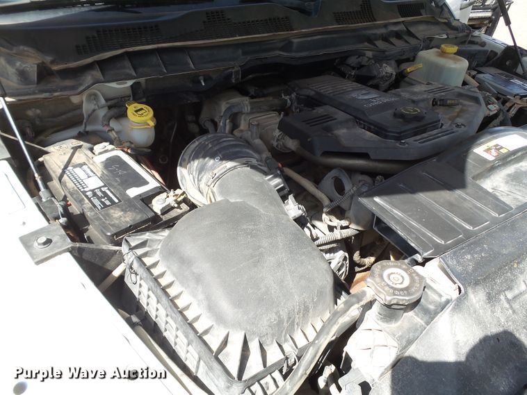 image for item FL9326 2012 Dodge Ram 5500 flatbed truck