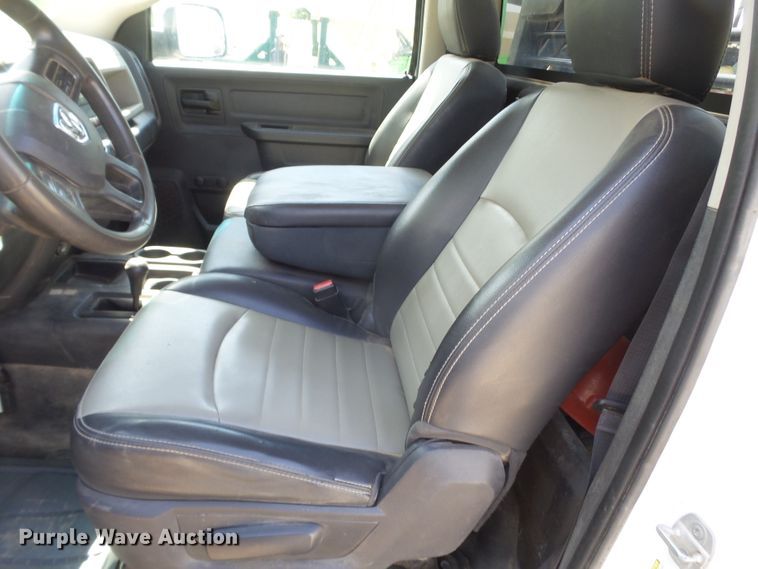 image for item FL9326 2012 Dodge Ram 5500 flatbed truck