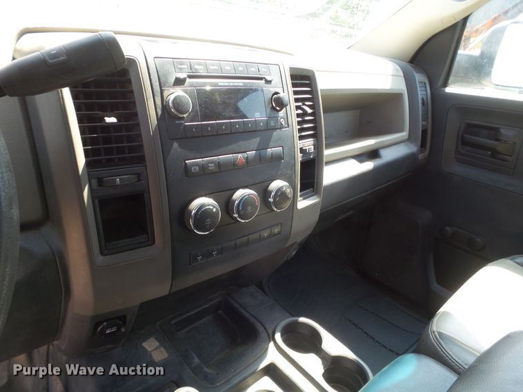 image for item FL9326 2012 Dodge Ram 5500 flatbed truck