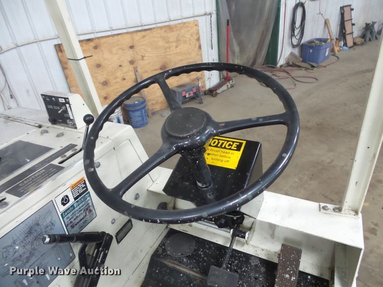 image for item FM9646 Tennant 550 floor scrubber