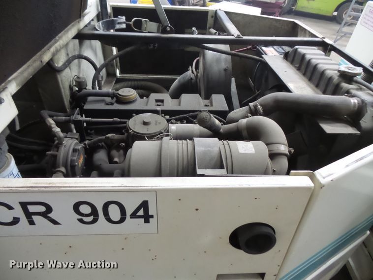 image for item FM9646 Tennant 550 floor scrubber