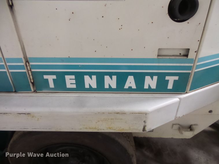 image for item FM9646 Tennant 550 floor scrubber