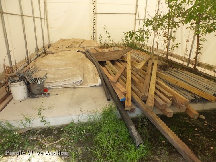 image for item FM9652 Hoop building