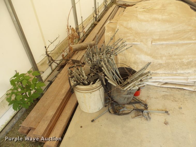 image for item FM9652 Hoop building