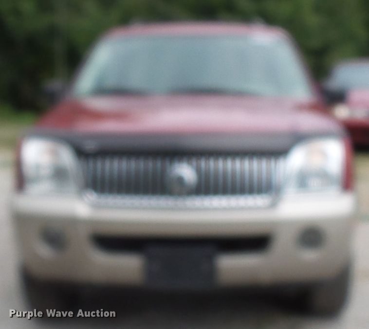 image for item FM9655 2004 Mercury Mountaineer SUV