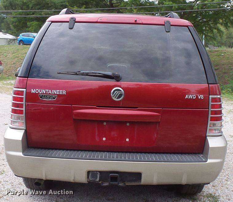 image for item FM9655 2004 Mercury Mountaineer SUV