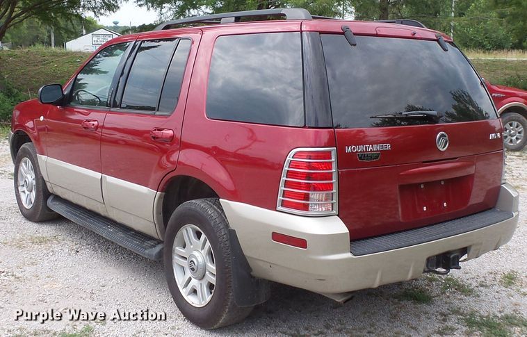 image for item FM9655 2004 Mercury Mountaineer SUV