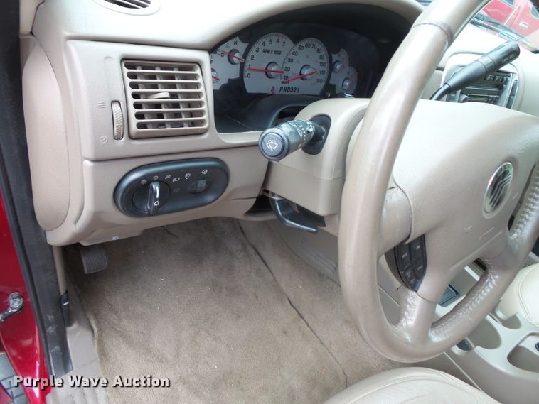 image for item FM9655 2004 Mercury Mountaineer SUV