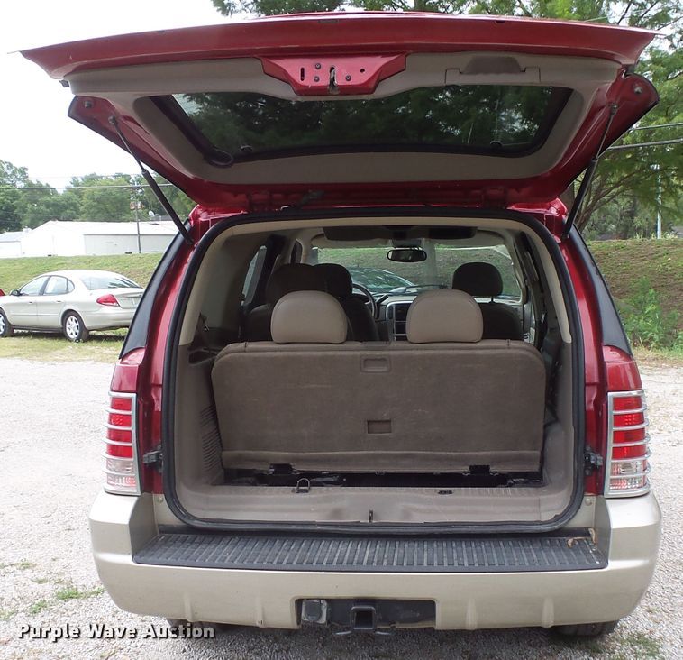 image for item FM9655 2004 Mercury Mountaineer SUV