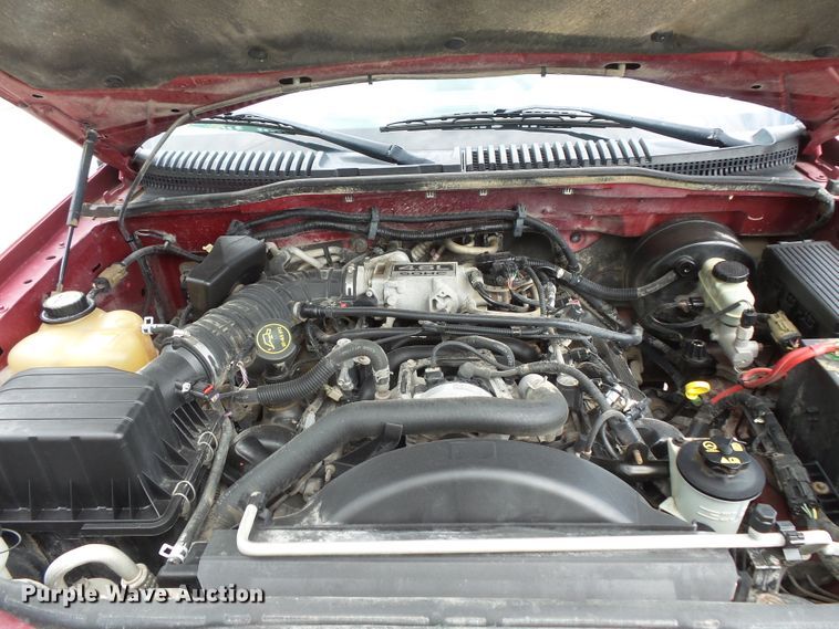 image for item FM9655 2004 Mercury Mountaineer SUV