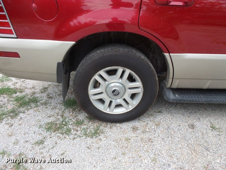 image for item FM9655 2004 Mercury Mountaineer SUV