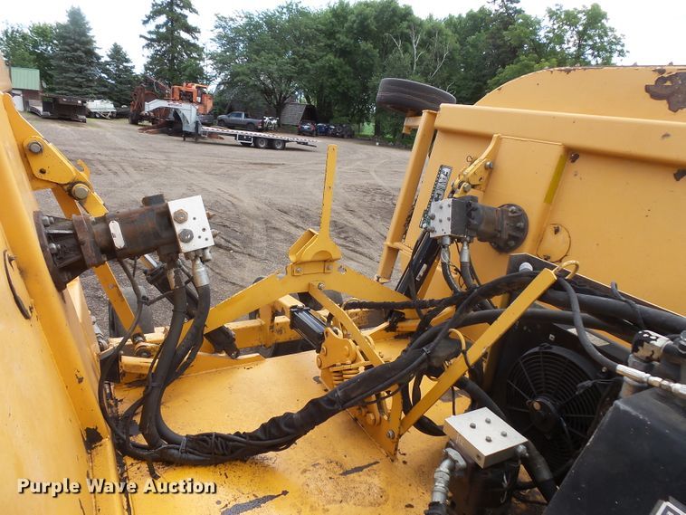 image for item FM9673 Alamo FLN15 batwing rotary mower