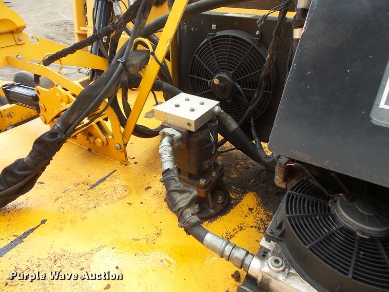 image for item FM9673 Alamo FLN15 batwing rotary mower